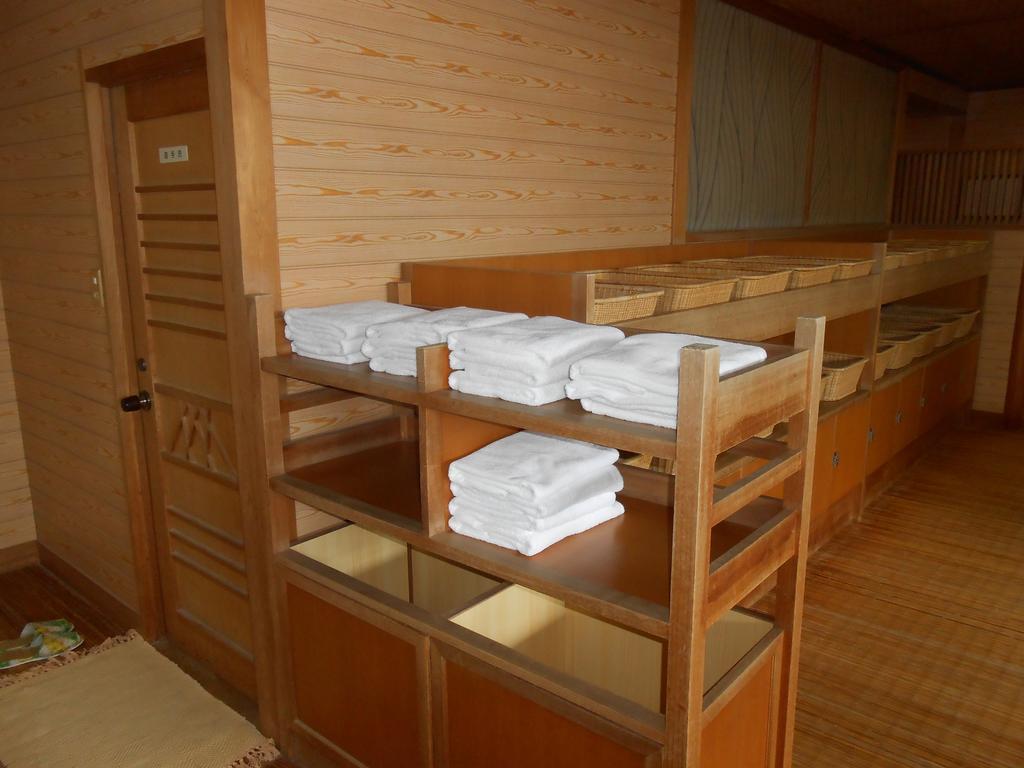 Ryokan Shin Kadoya Atami (Shizuoka)