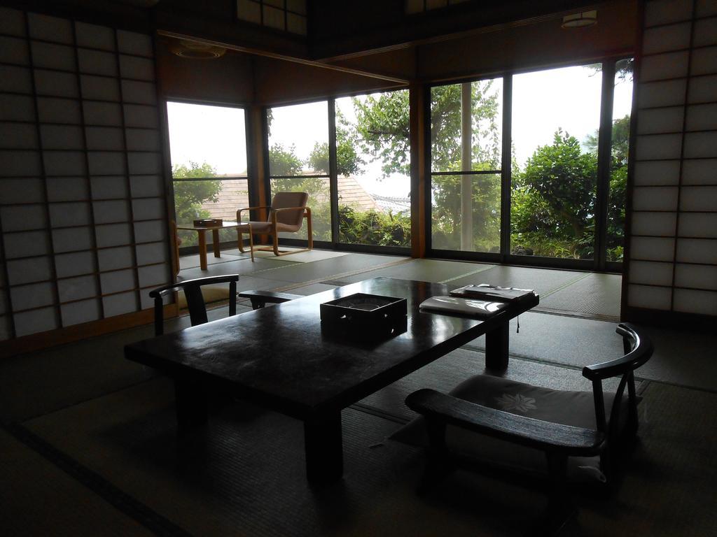 Shin Kadoya 3* Atami (Shizuoka)